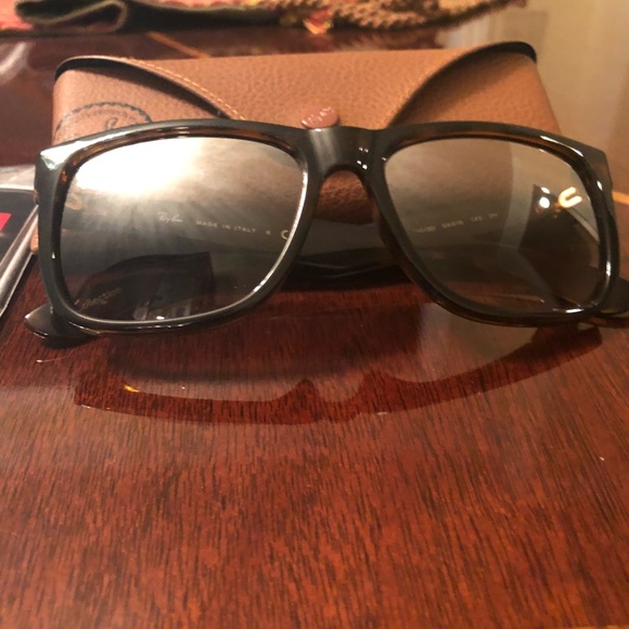 NEW, AUTHENTIC RayBan 4165 Justin Mirrored - Picture 5 of 8